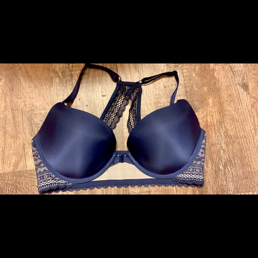 NWOT, VS Body By Victoria Push-Up!